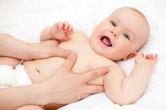 Перед тем, как искать у ребенка запор, необходимо следить за его общим состоянием Ребенок