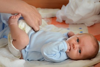 Каловые массы жидкой консистенции в грудном возрасте – это не патология Грудничок