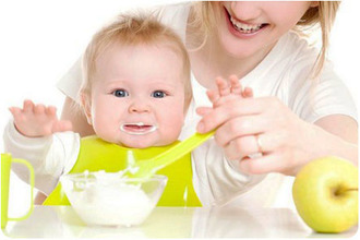 Превышение положенной ребенку нормы может повлиять отрицательно на его развитие Питание