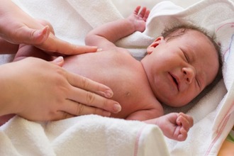 Оставлять средство в прямой кишке не следует Ребенок