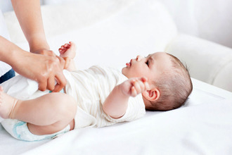 Свечи для новорожденных вводят в прямую кишку Новорожденный