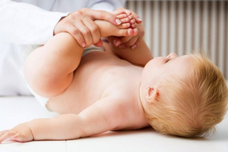 Применение у детей фактически не имеет доказанной безопасности, поэтому расчётной дозы для новорожденных не существует Свечи