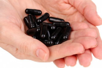 Помогает ли активированный уголь от поноса? Уголь