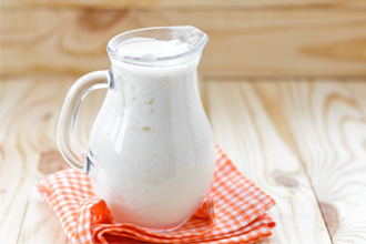 Кефир очень полезен, как взрослым, так и детям Кефир очень полезен как взрослым, так и детям