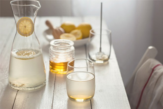 Вода с медом – самый простой рецепт для слабительного Вода с медом – самый простой рецепт для слабительного