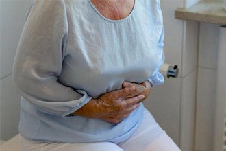 Рассмотрим основные причины запоров у пожилых людей Рассмотрим основные причины запоров у пожилых людей